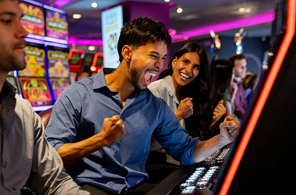 Live roulette table on cmbet slot showing betting interface
